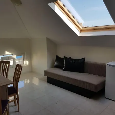 Tourist Attic Apartament *
